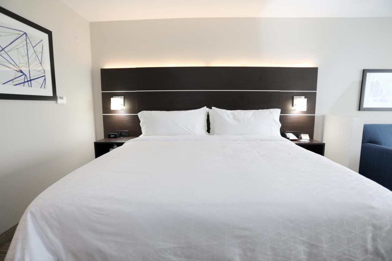 Holiday Inn Express & Suites - Forney By Ihg Buitenkant foto